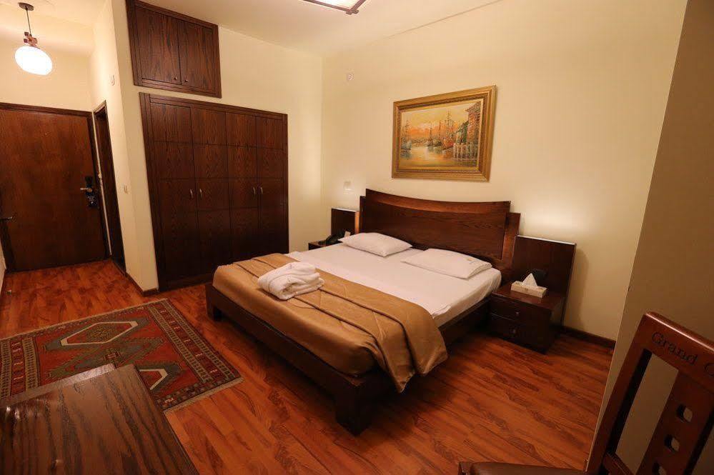 แกรนด์ กาเบรียล Hotel จูนิเย ภายนอก รูปภาพ
